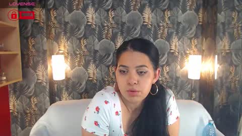 JessTheWicked online show from December 8, 8:25 pm