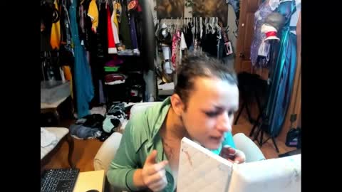 Snapshot of jessyboi0504 chatting on September 17, 10:28 am seductress Cyber Succubus online show from September 17, 10:28 am