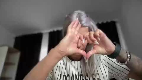 Jessye online show from September 30, 9:47 am