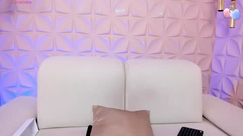 Jessy Morgan online show from February 7, 3:34 am