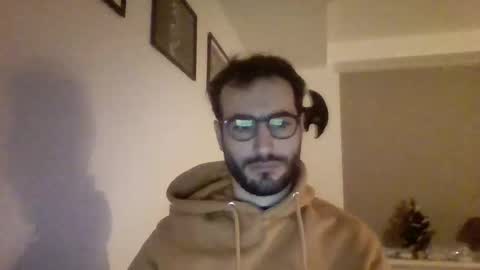 Snapshot of jestersquid89 chatting on December 14, 8:45 am jestersquid89 online show from December 14, 8:45 am