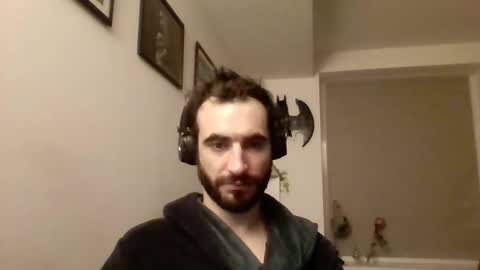 Snapshot of jestersquid89 chatting on October 17, 10:34 pm jestersquid89 online show from October 17, 10:34 pm