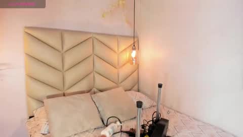 Jessica online show from September 16, 6:31 pm