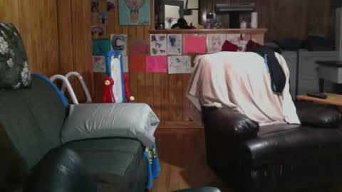 Snapshot of jettadude5 chatting on December 5, 1:36 am jettadude5 online show from December 5, 1:36 am