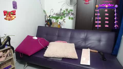 Snapshot of jezabel_purple chatting on December 2, 1:24 pm Camila online show from December 2, 1:24 pm