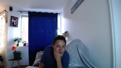 Snapshot of jezabel_purple chatting on November 22, 10:47 am Camila online show from November 22, 10:47 am