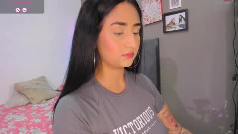 Snapshot of jhacky_sweet chatting on March 11, 10:31 pm jhackelin My independent account online show from March 11, 10:31 pm