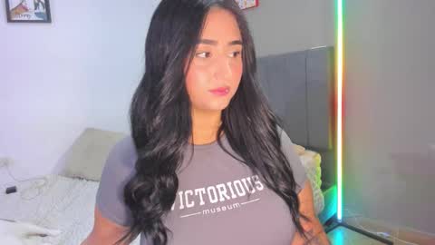 Snapshot of jhacky_sweet chatting on October 19, 10:43 pm jhackelin My independent account online show from October 19, 10:43 pm