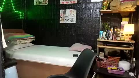 jherry26 online show from January 2, 9:43 am