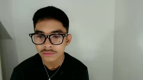 Snapshot of jhnxxnaughty_ chatting on December 16, 7:35 am Johnny online show from December 16, 7:35 am