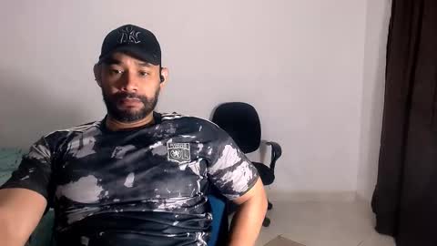 En moreno online show from November 22, 5:12 pm