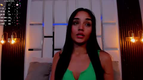 Jhoana  online show from January 29, 7:43 pm