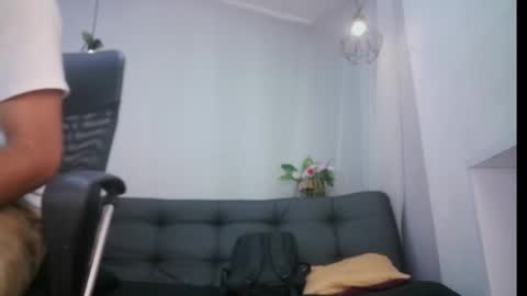 jhon_malo online show from February 3, 3:42 am