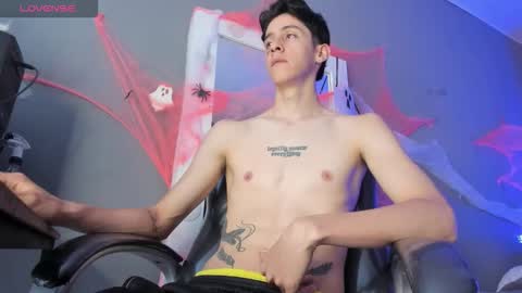 Jhon online show from October 15, 3:12 pm