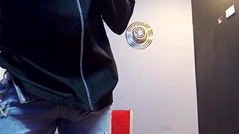 Snapshot of jhonny_thes28 chatting on November 4, 9:08 am jhonny_thes28 online show from November 4, 9:08 am