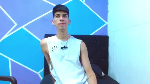 Snapshot of jhony_sex3 chatting on December 6, 6:26 am jhony_sex3 online show from December 6, 6:26 am