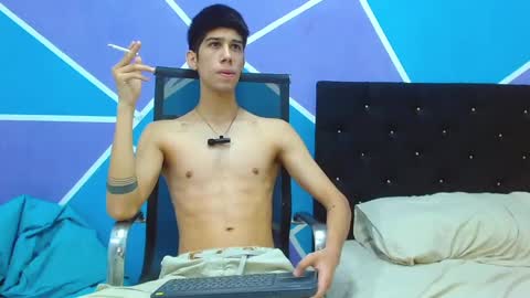 Snapshot of jhony_sex3 chatting on January 31, 9:05 am jhony_sex3 online show from January 31, 9:05 am