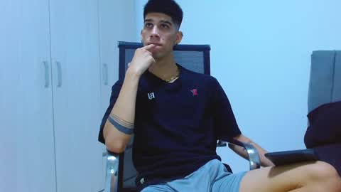 Snapshot of jhony_sex3 chatting on September 20, 3:18 am jhony_sex3 online show from September 20, 3:18 am