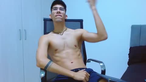 Snapshot of jhony_sex3 chatting on October 2, 6:31 am jhony_sex3 online show from October 2, 6:31 am