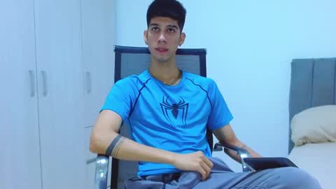 Snapshot of jhony_sex3 chatting on October 11, 3:39 am jhony_sex3 online show from October 11, 3:39 am