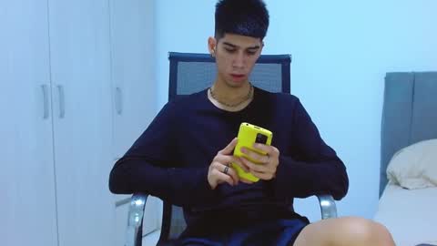 Snapshot of jhony_sex3 chatting on October 21, 3:51 am jhony_sex3 online show from October 21, 3:51 am