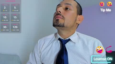 Snapshot of jhonyalzate chatting on December 20, 3:25 am Jhony Alzate online show from December 20, 3:25 am