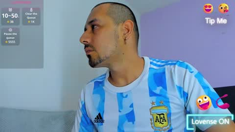 Snapshot of jhonyalzate chatting on December 30, 2:42 am Jhony Alzate online show from December 30, 2:42 am