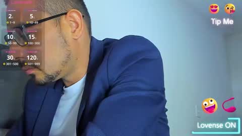 Snapshot of jhonyalzate chatting on February 28, 12:10 am Jhony Alzate online show from February 28, 12:10 am