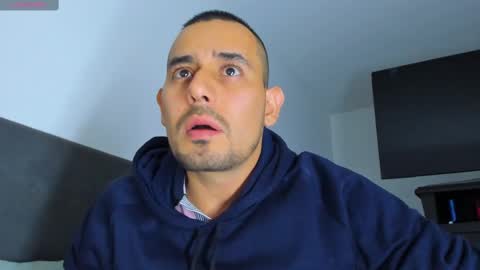 Snapshot of jhonyalzate chatting on March 1, 11:37 pm Jhony Alzate online show from March 1, 11:37 pm