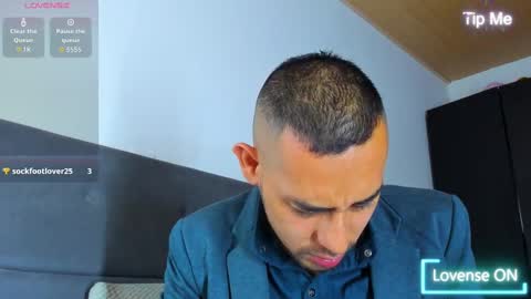 Snapshot of jhonyalzate chatting on September 27, 11:32 pm Jhony Alzate online show from September 27, 11:32 pm