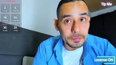 Snapshot of jhonyalzate chatting on October 15, 2:55 am Jhony Alzate online show from October 15, 2:55 am