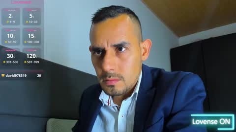 Snapshot of jhonyalzate chatting on November 10, 1:15 am Jhony Alzate online show from November 10, 1:15 am