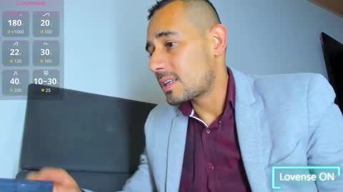 Snapshot of jhonyalzate chatting on November 30, 1:53 am Jhony Alzate online show from November 30, 1:53 am