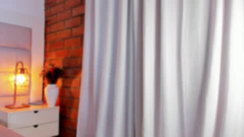 Jhosua Hunt online show from February 25, 2:03 am