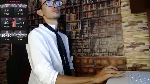 jhosuamoore2 online show from October 31, 2:34 am