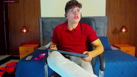 jhoumod_21 online show from November 18, 3:12 am