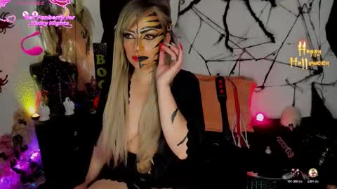 jianilnescoth online show from November 3, 9:21 am