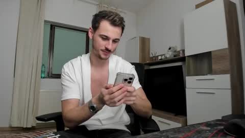 AlphaJimmy online show from November 15, 3:19 pm