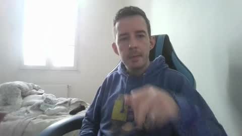 Snapshot of jin16000 chatting on October 31, 10:38 am jin16000 online show from October 31, 10:38 am