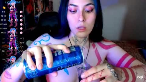 Snapshot of jinx_25 chatting on December 15, 7:46 am Jinx online show from December 15, 7:46 am