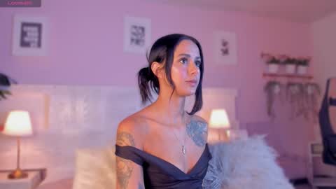 Snapshot of jinx_dh chatting on November 22, 1:10 pm Jinx online show from November 22, 1:10 pm