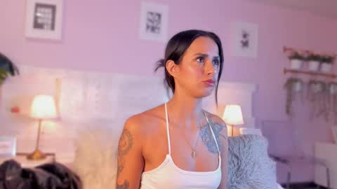 Snapshot of jinx_dh chatting on November 25, 2:06 pm Jinx online show from November 25, 2:06 pm