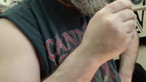 Snapshot of jj779 chatting on January 6, 3:31 am JJ online show from January 6, 3:31 am