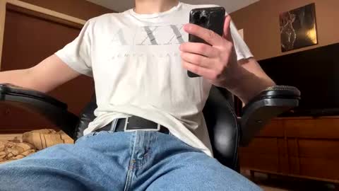 jjjjjfive online show from January 31, 7:50 am