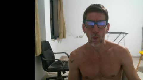 jlmbud online show from December 7, 10:06 pm