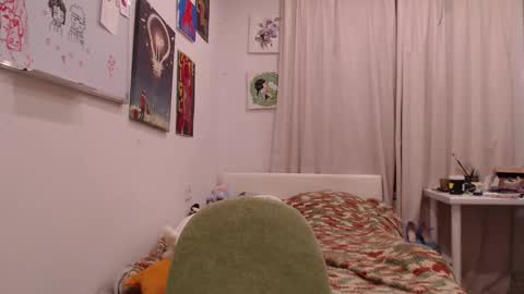 joan_kiss online show from December 5, 3:41 pm