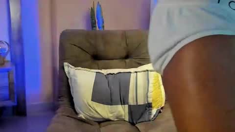 Snapshot of joan_saenz chatting on March 12, 5:13 am JOAN SAENZ online show from March 12, 5:13 am