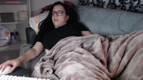 Snapshot of joanna_cw chatting on March 1, 8:53 pm Jo online show from March 1, 8:53 pm