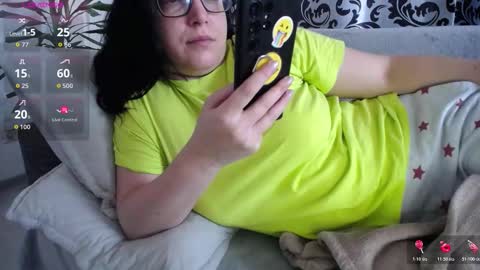 Snapshot of joanna_cw chatting on November 3, 8:26 am Jo online show from November 3, 8:26 am