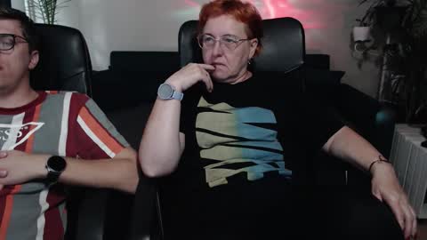 Joanna and Greg online show from October 6, 10:34 am